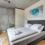 T8- Tetmajera Vendégház 4*